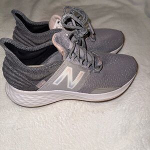 New Balance Women's Gray and Pink Sneakers